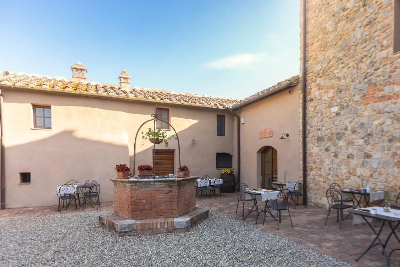 Farm stay Borgo De Brandi Villa Monteriggioni Italy