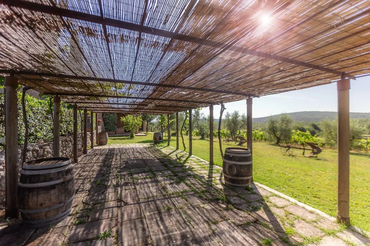 Villa Borgo De Brandi Monteriggioni 0*,  Italien